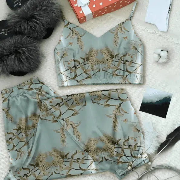Leaf Print Autumn Two Piece Set Top and Long Pants.