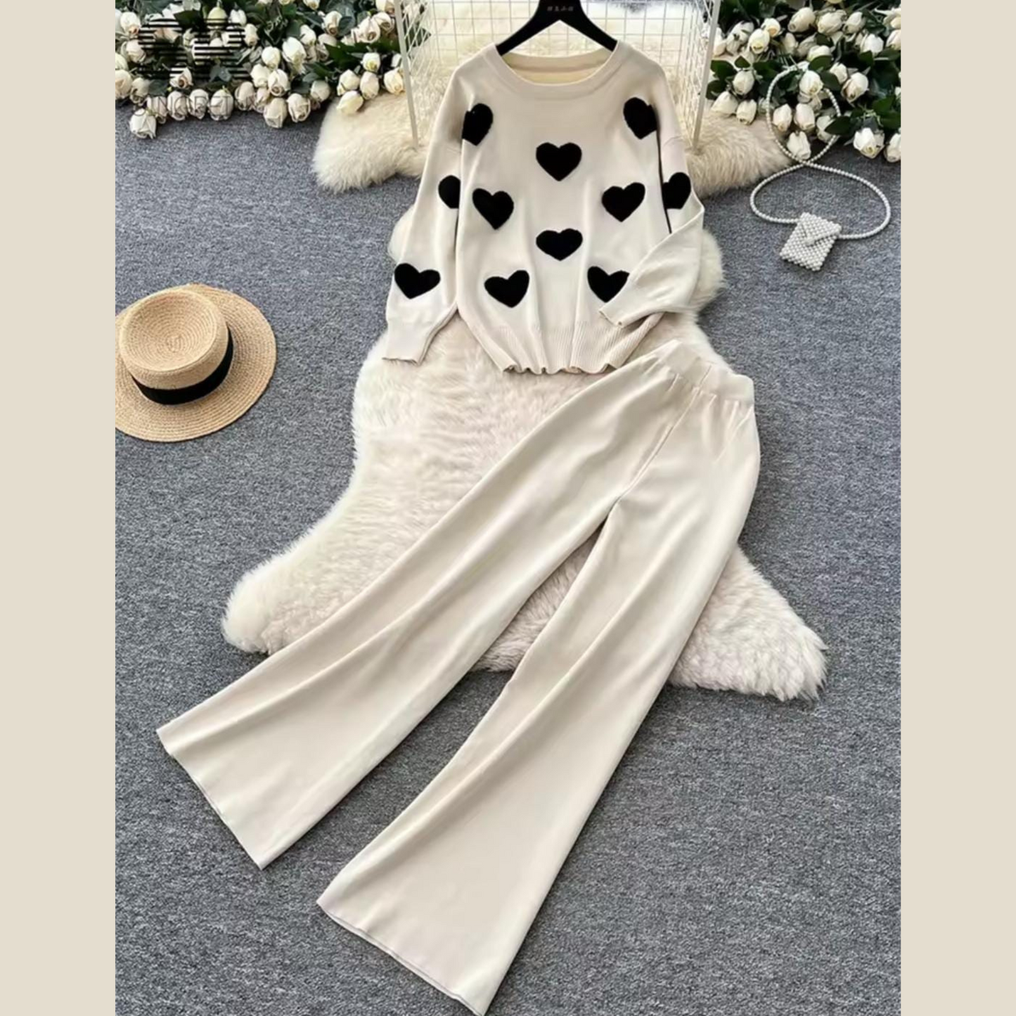 Bow Printed Premium Quality Winter 2-Pcs Co-Ord Set. CWTS-23